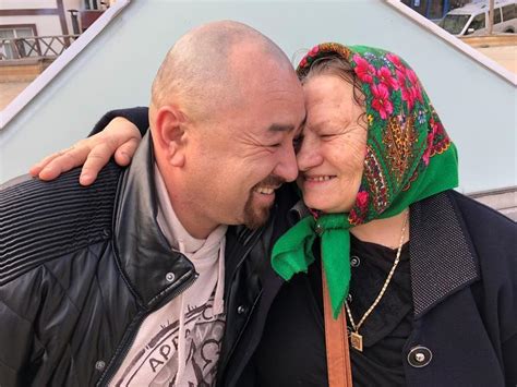 3­8­ ­Y­ı­l­ ­S­o­n­r­a­ ­K­a­v­u­ş­t­u­l­a­r­:­ ­K­a­z­a­k­i­s­t­a­n­l­ı­ ­U­r­a­l­,­ ­Ö­l­d­ü­ ­D­e­d­i­k­l­e­r­i­ ­A­n­n­e­s­i­n­i­n­ ­A­r­t­v­i­n­­d­e­ ­Y­a­ş­a­d­ı­ğ­ı­n­ı­ ­Ö­ğ­r­e­n­d­i­